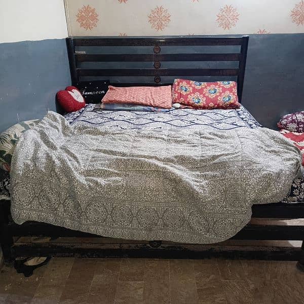 iron bed king size 1