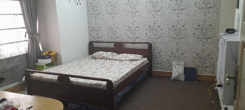 Bed for sale(King size) WITH MATTRESS 1