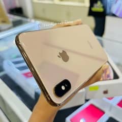 iPhone xs Max  256 GB 03404452657 my Whatsapp number