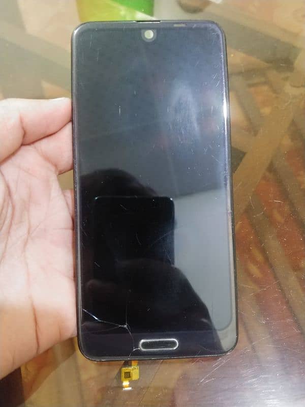 aquos R2 panel for sale with finger working 3