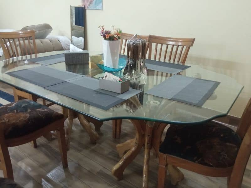 Dining table with 6 chairs 4