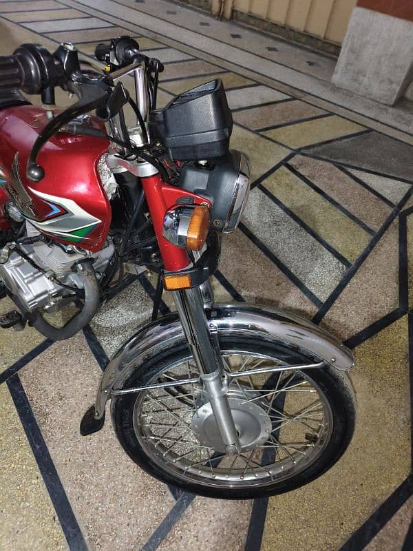 Honda CG-125 2023 10