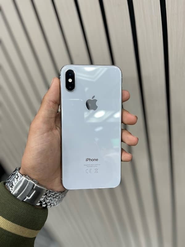 Iphone x PTA Approved white colour 10/9 water pack 0