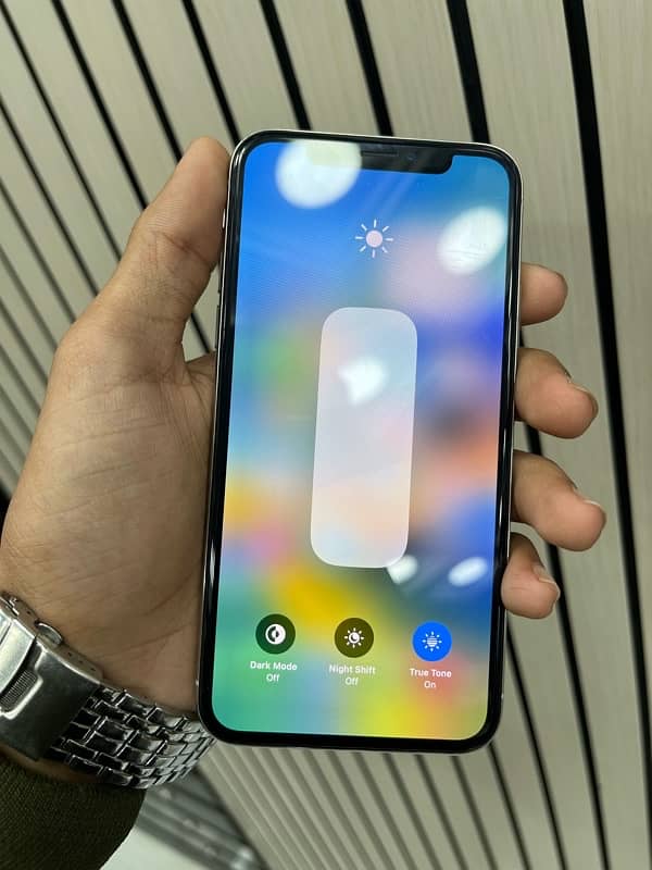 Iphone x PTA Approved white colour 10/9 water pack 5