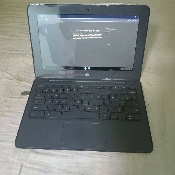 chrome Os leptop in good condition 2