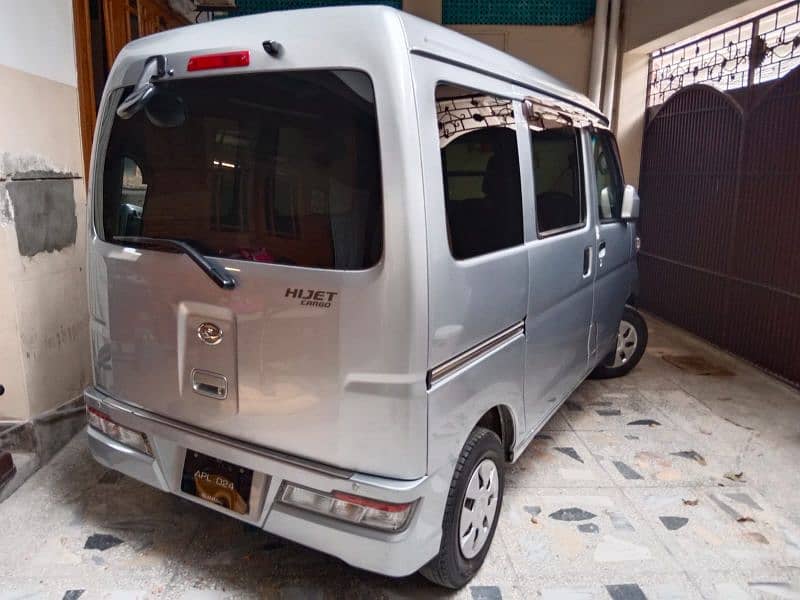 Daihatsu Hijet 2019 3