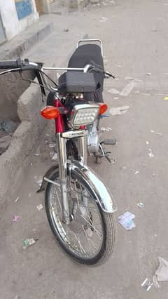 bike bikul ok ha koi bhee Kam nahi ha bike ma wattsub 03149773550