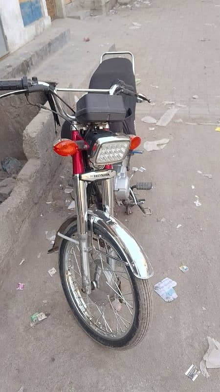 bike bikul ok ha koi bhee Kam nahi ha bike ma wattsub 03149773550 0