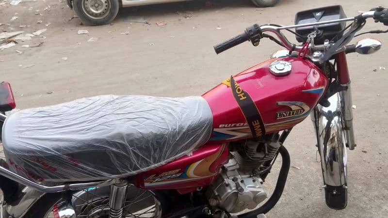 bike bikul ok ha koi bhee Kam nahi ha bike ma wattsub 03149773550 7