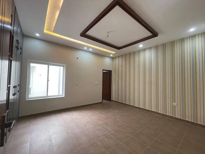 10 Marla Brand New Double Storey House For Rent In Royal Orchard Multan 0