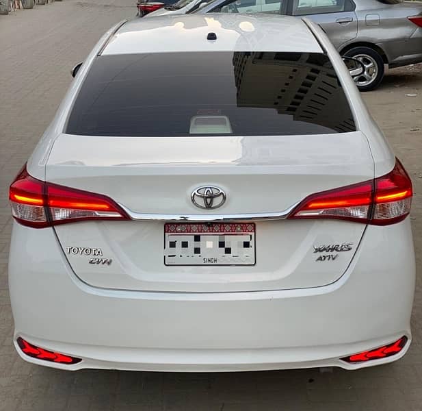 Toyota Yaris Ativ 2022 10