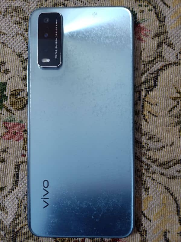 vivo y20s. 4/128 2