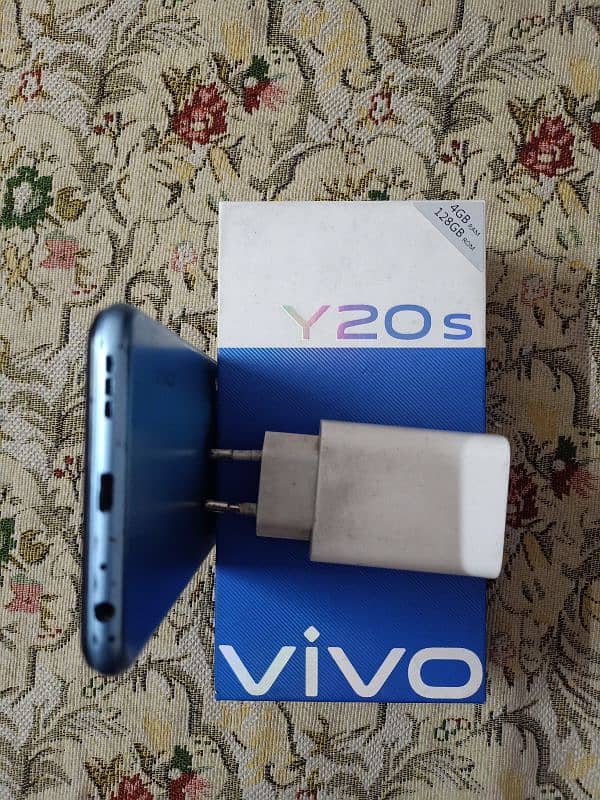 vivo y20s. 4/128 5