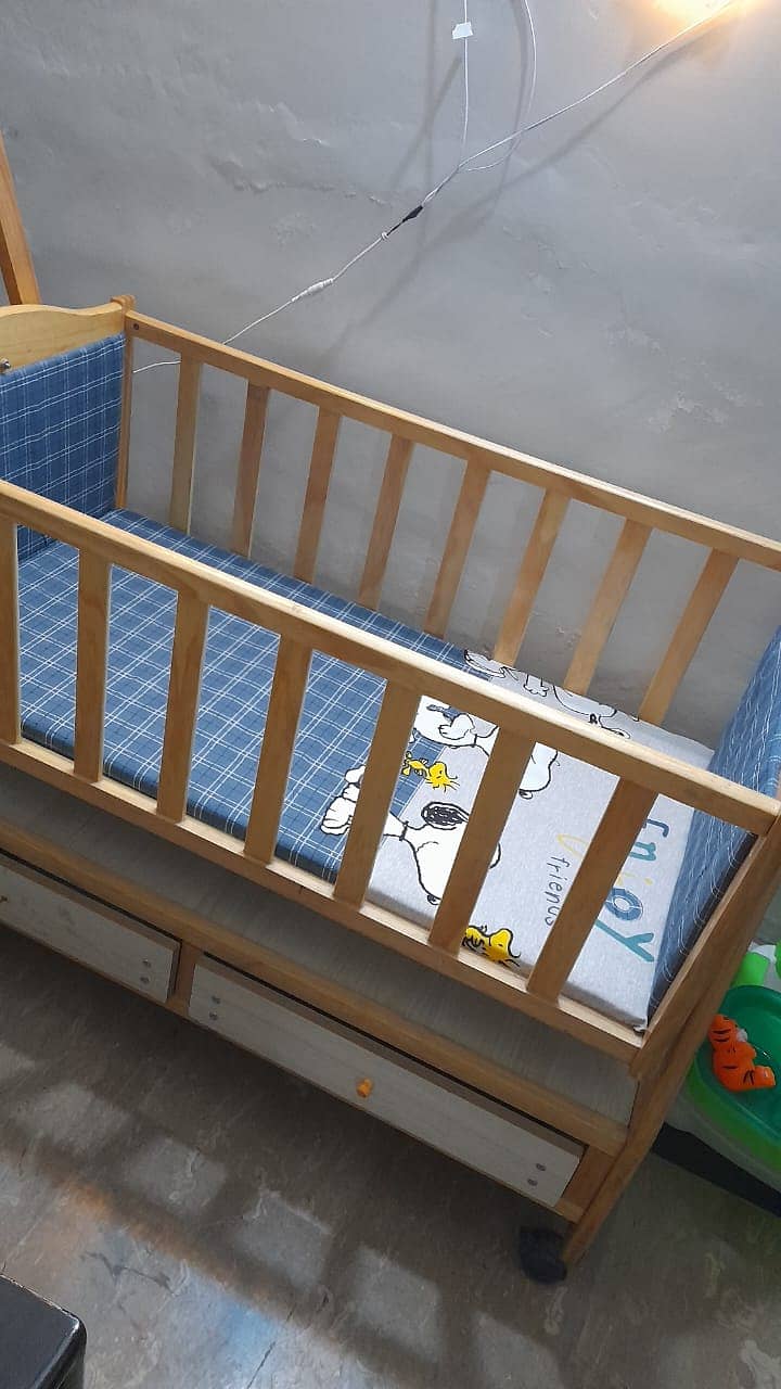 Baby wooden cot 0