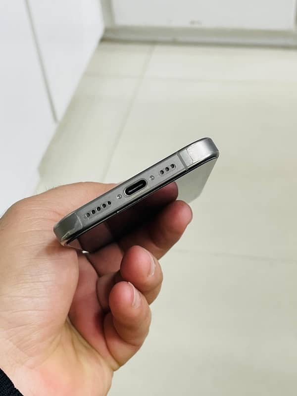 Iphone 15 pro tantium colour 128Gb Pta approved 5