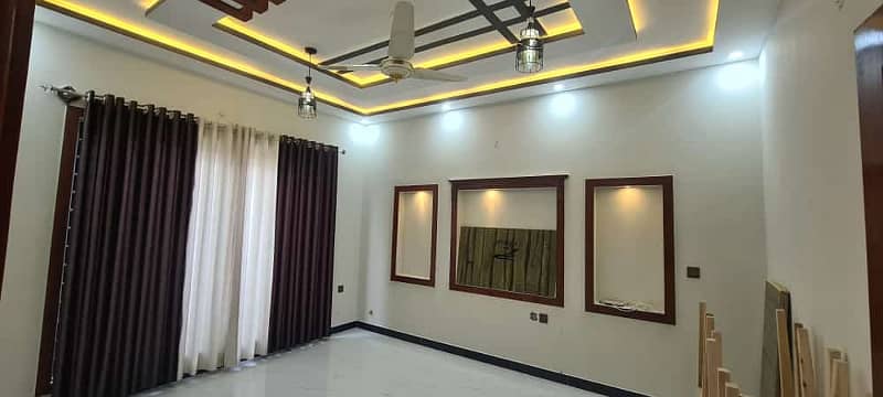 8 mrle house available for sale faisal town 1