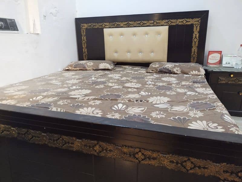 Double Bed with 2 Side tables 2