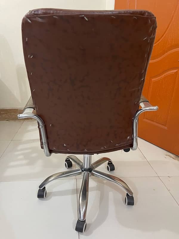 Office Table with Chairs 5