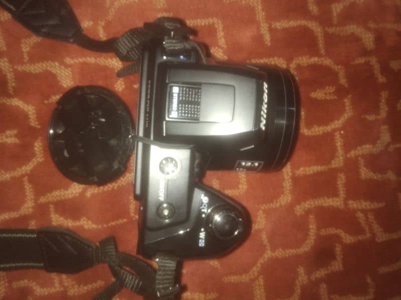 camera 8