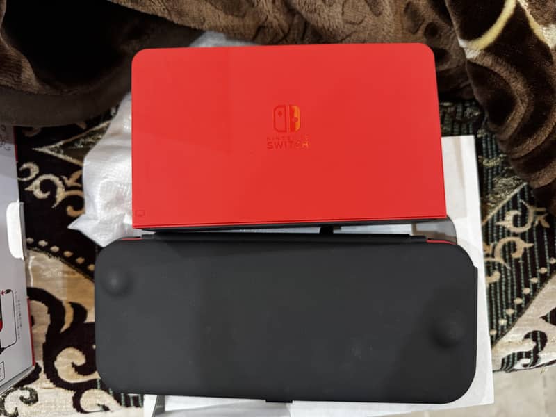 Limited Mario Edition Nintendo Switch OLED Jailbreak 1