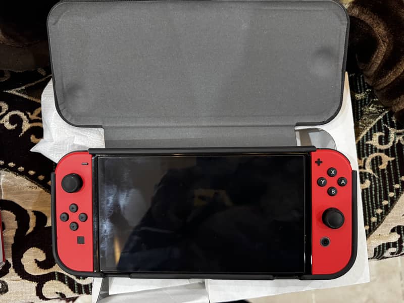 Limited Mario Edition Nintendo Switch OLED Jailbreak 3