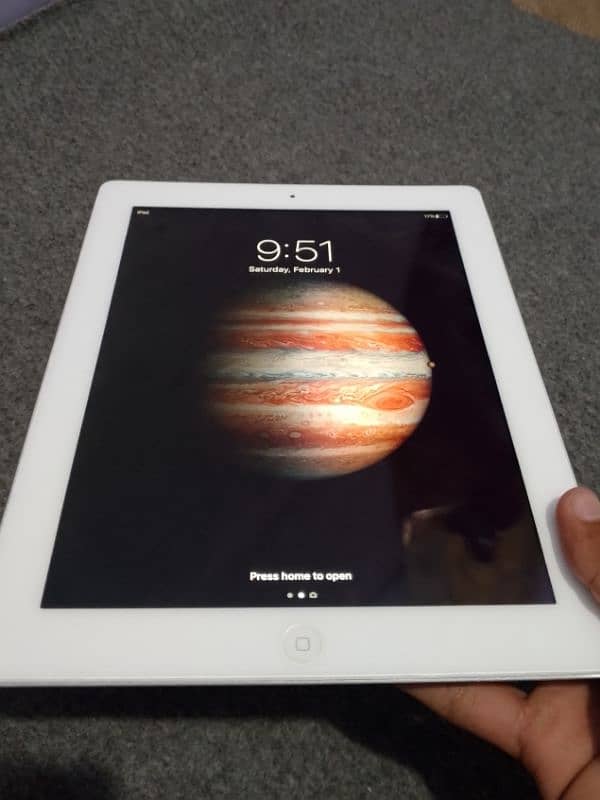 ipad 2 for sale. . . 1