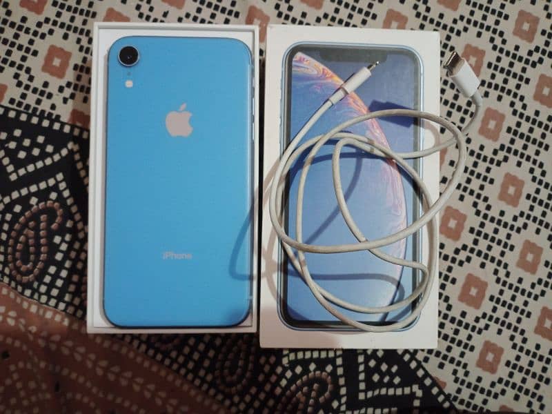 iphone XR 64 GB pta approved 7