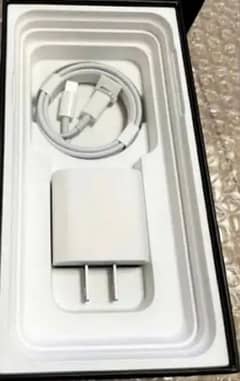 Original apple iphone 11 pro max chargr data cable geniune box ka hai