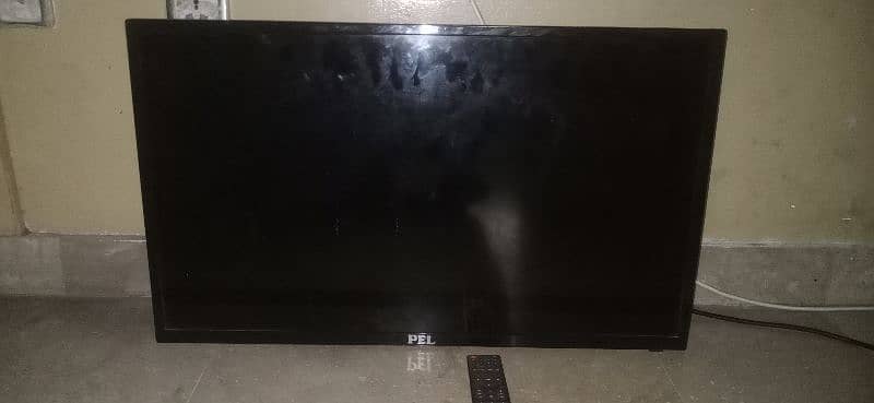 PEL 32 Inch LED 2