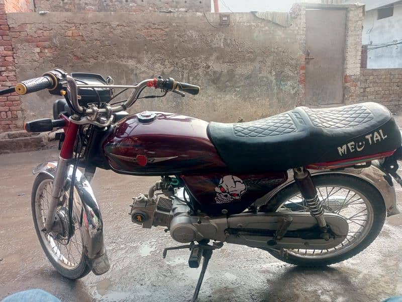 metro 2022 model 70cc engine bilkul ok bike ha no fault 0