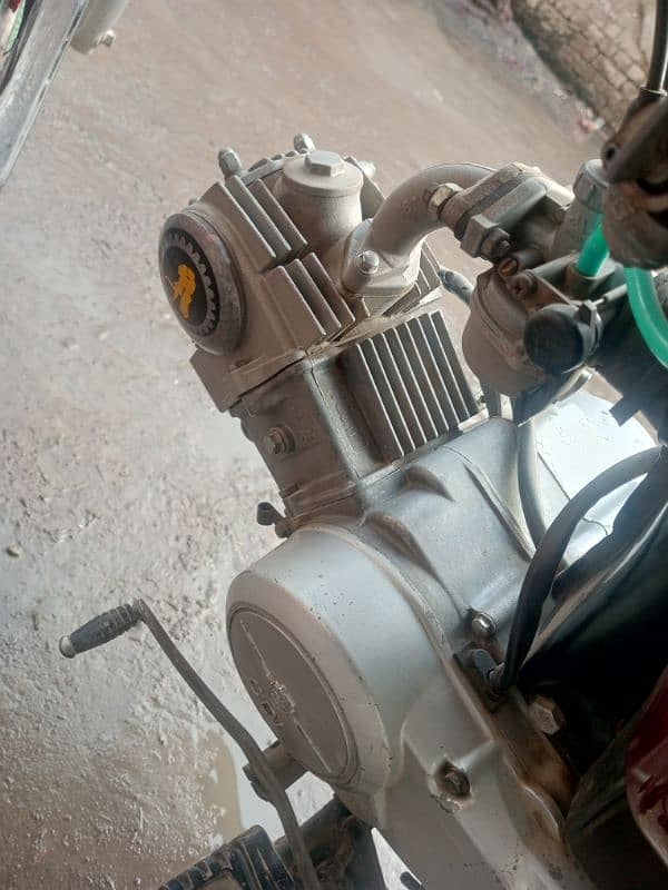 metro 2022 model 70cc engine bilkul ok bike ha no fault 4