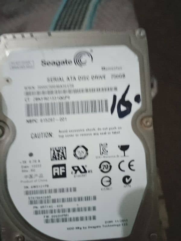 Laptop hard disk 700gb 0