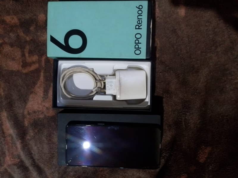 OPPO Reno 6 with box and charger 4