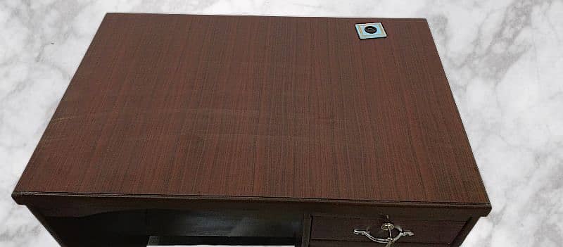 Computer/study Table free home delivery 3