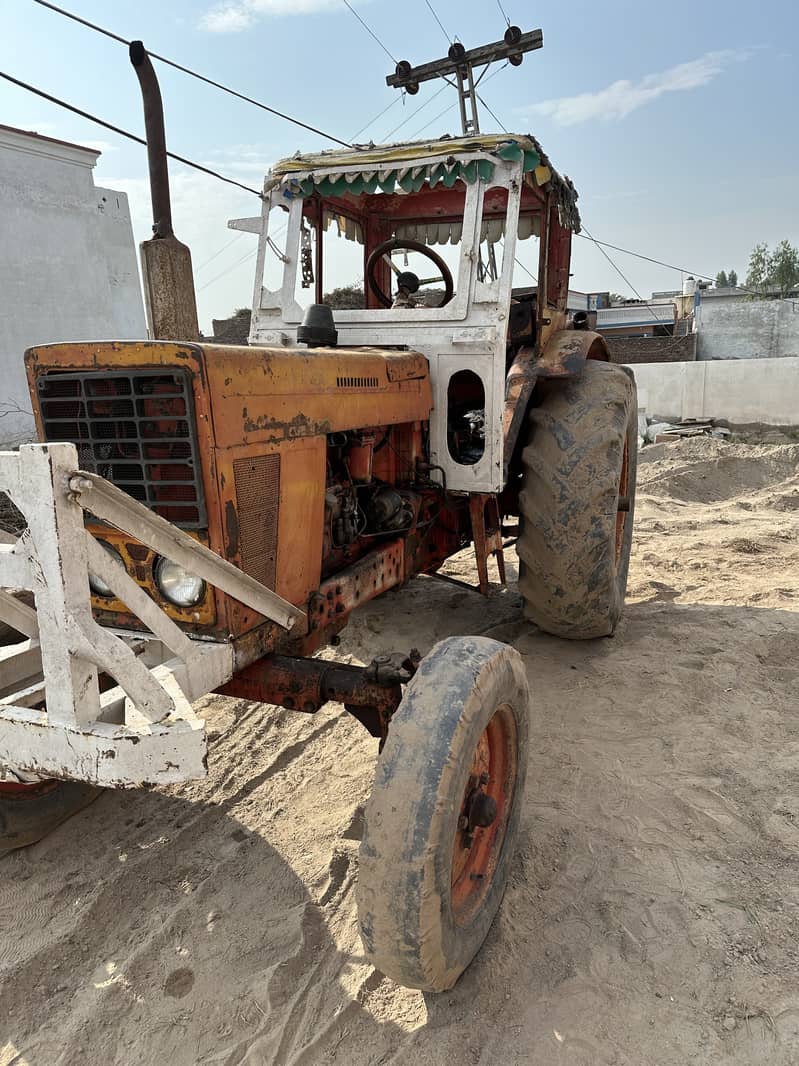 Tractor for sale Mandi bahudin 4