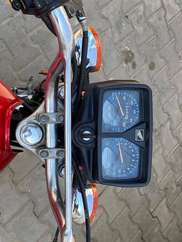 Honda CG125 for sale in lush condition 3