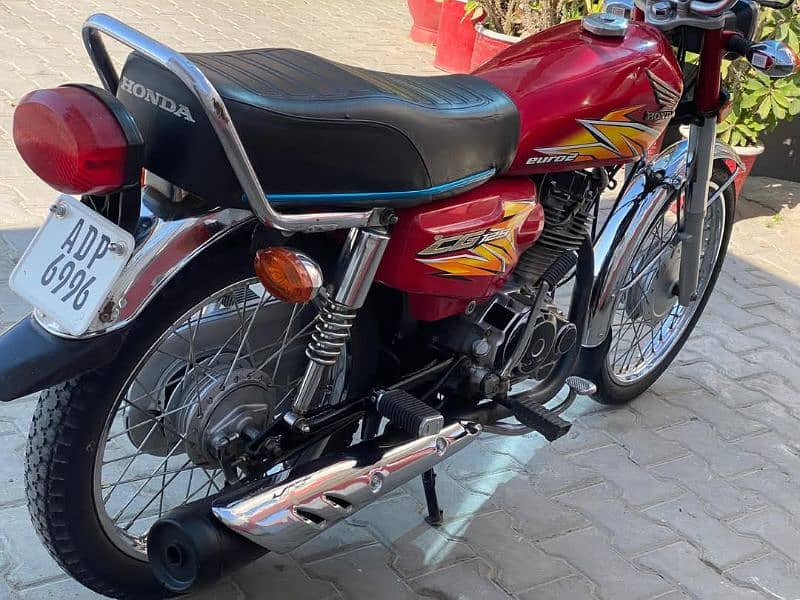 Honda CG125 for sale in lush condition 4