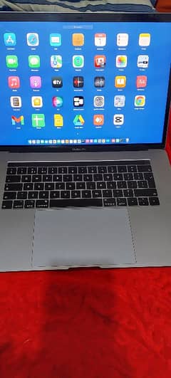 MacBook