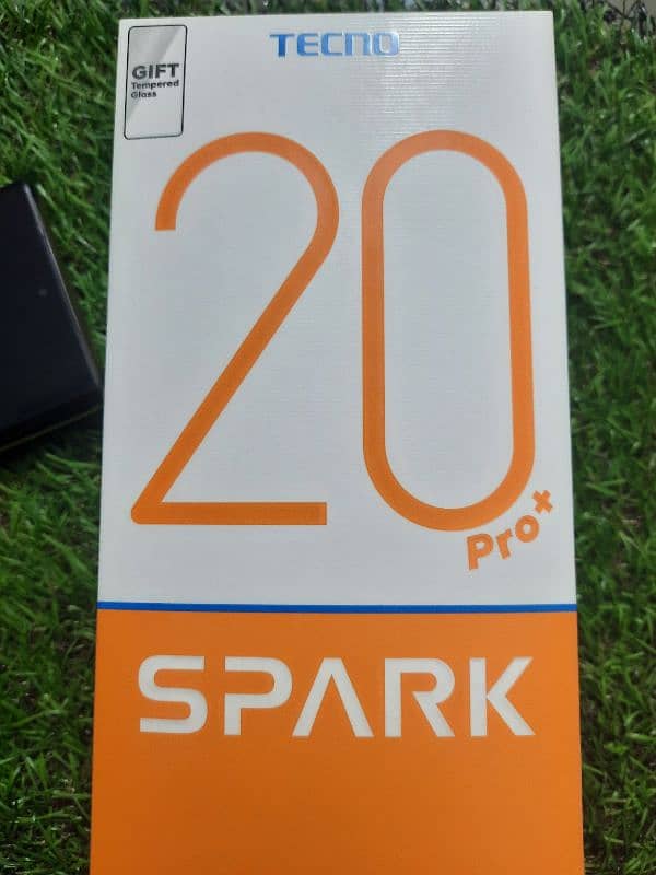 tecno spark20pro plus 8