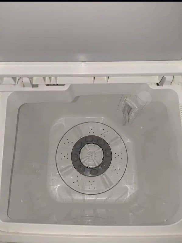 Kenwood Washing machine 3