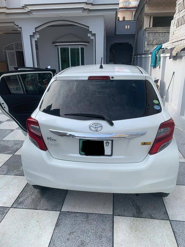 Toyota Vitz 2014 1