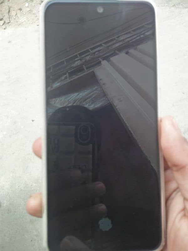 Infinix hot 50 pro 8+8=16/128. urgent sale 2