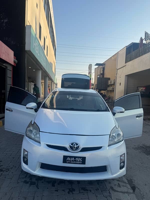 Toyota Prius 2011 5