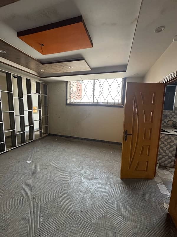 5.25 marla (3 story) luxury house for sale in Haji pura 19