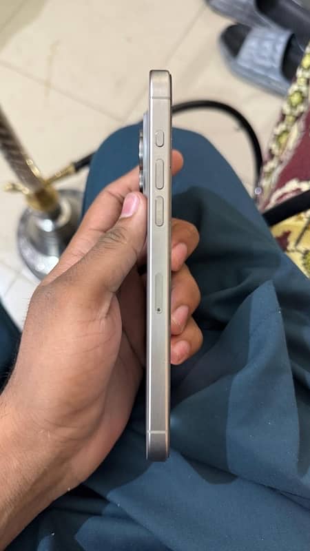 Iphone 15 pro max 10/10 condition 2