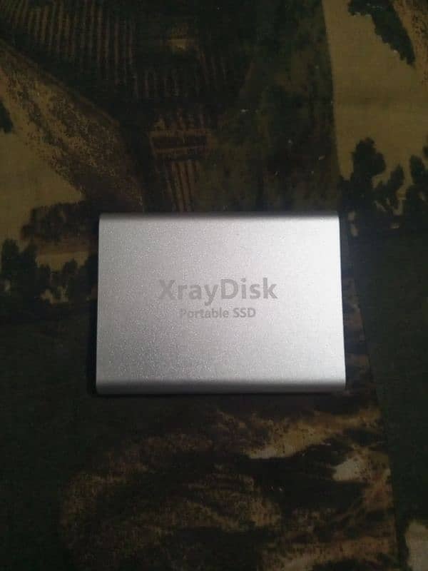 portable 16TB SSD Drive 0