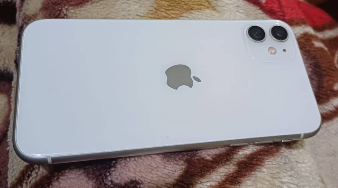 Apple iPhone 11.128GB 0