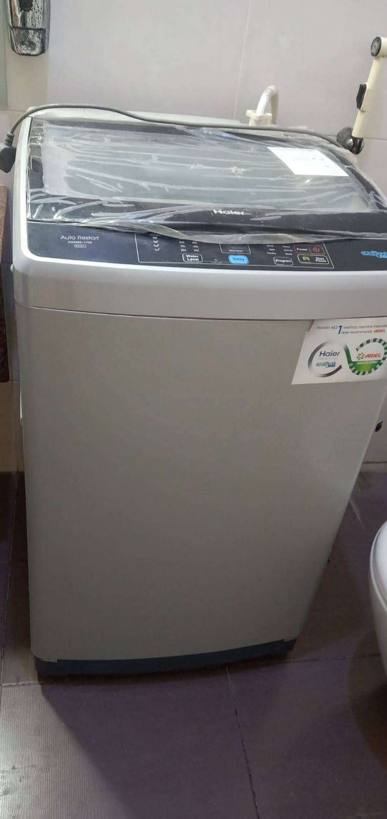 Haier Top load  Fully Automatic Washing Machine 8.5 KG HWM 85-1708 2