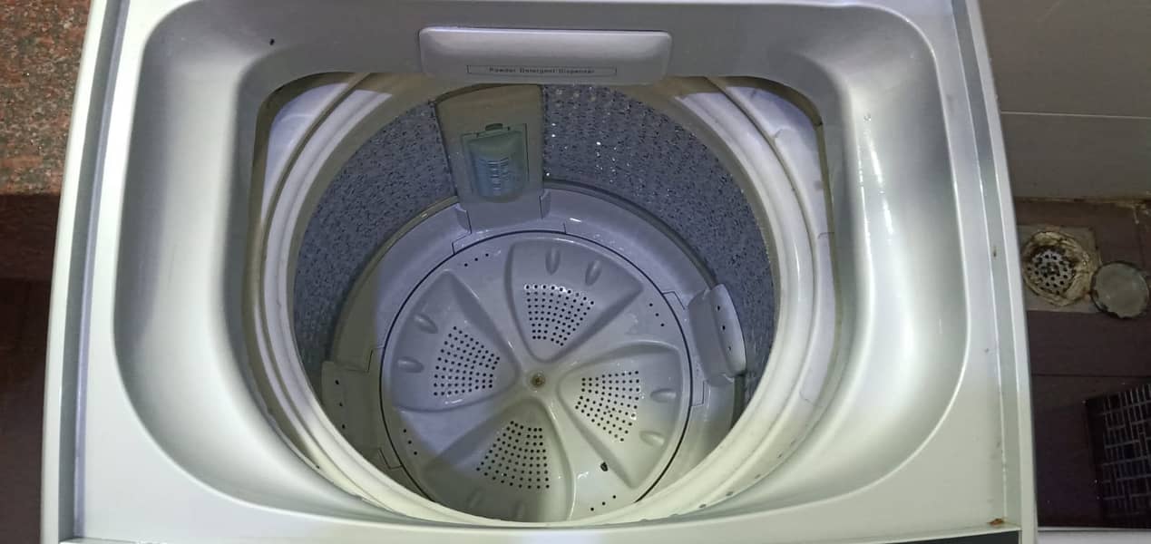 Haier Top load  Fully Automatic Washing Machine 8.5 KG HWM 85-1708 1