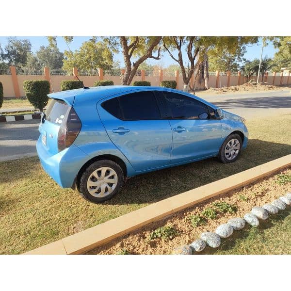 Toyota Aqua 2012/2016 better then vitz Prius 1